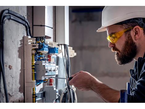 Curso de Segurança em Instalações e Serviços em Eletricidade em Santo Amaro