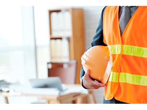 Segurança e Medicina do Trabalho na Luz